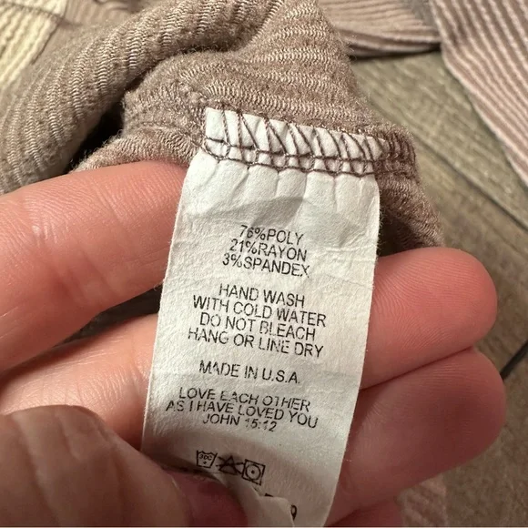 Reborn J Colorblock Button Down - Picture 5 of 7